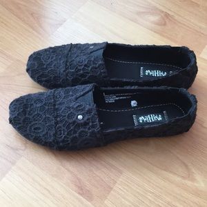 women's mad love lydia slip on crochet sneakers